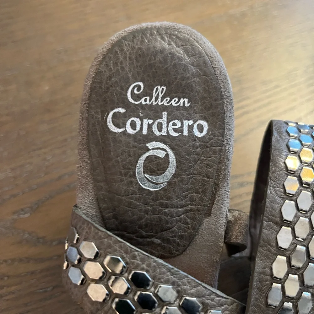 Calleen Cordero Grey Leather Sandals with Metallic Accents 9.5